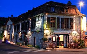 Le Victor Hugo - Hotel Et Restaurant - Logis Hotels